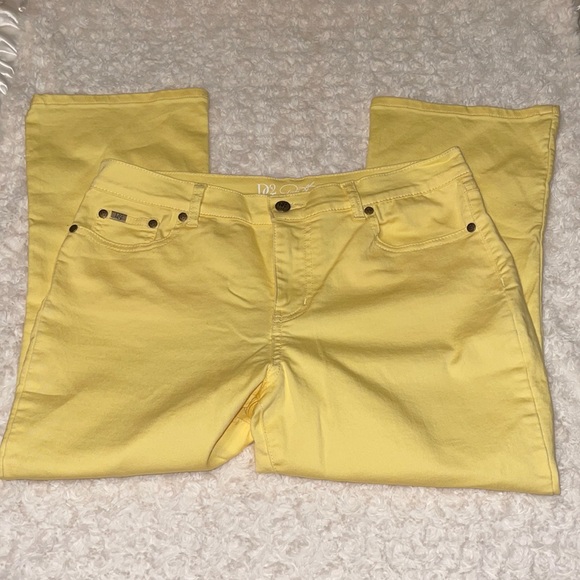Diane Gilman Cropped Yellow Pants (12P) - Picture 6 of 14